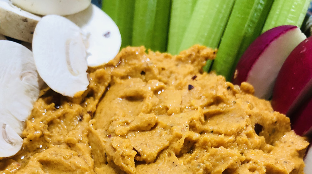 Cheesy Cauliflower Buffalo Dip
