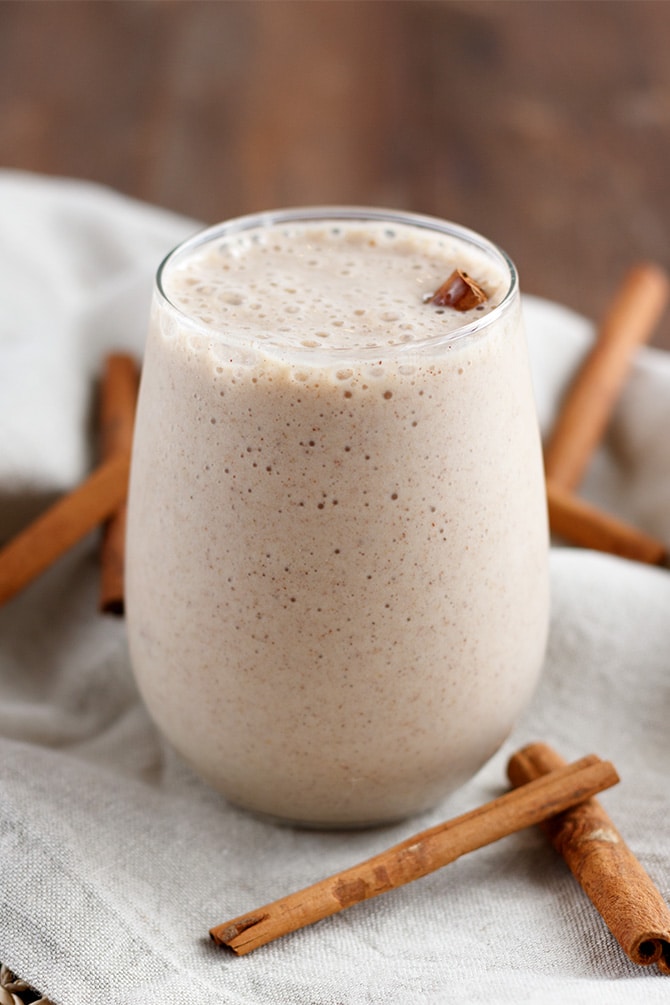 Cinnamon Roll Shake