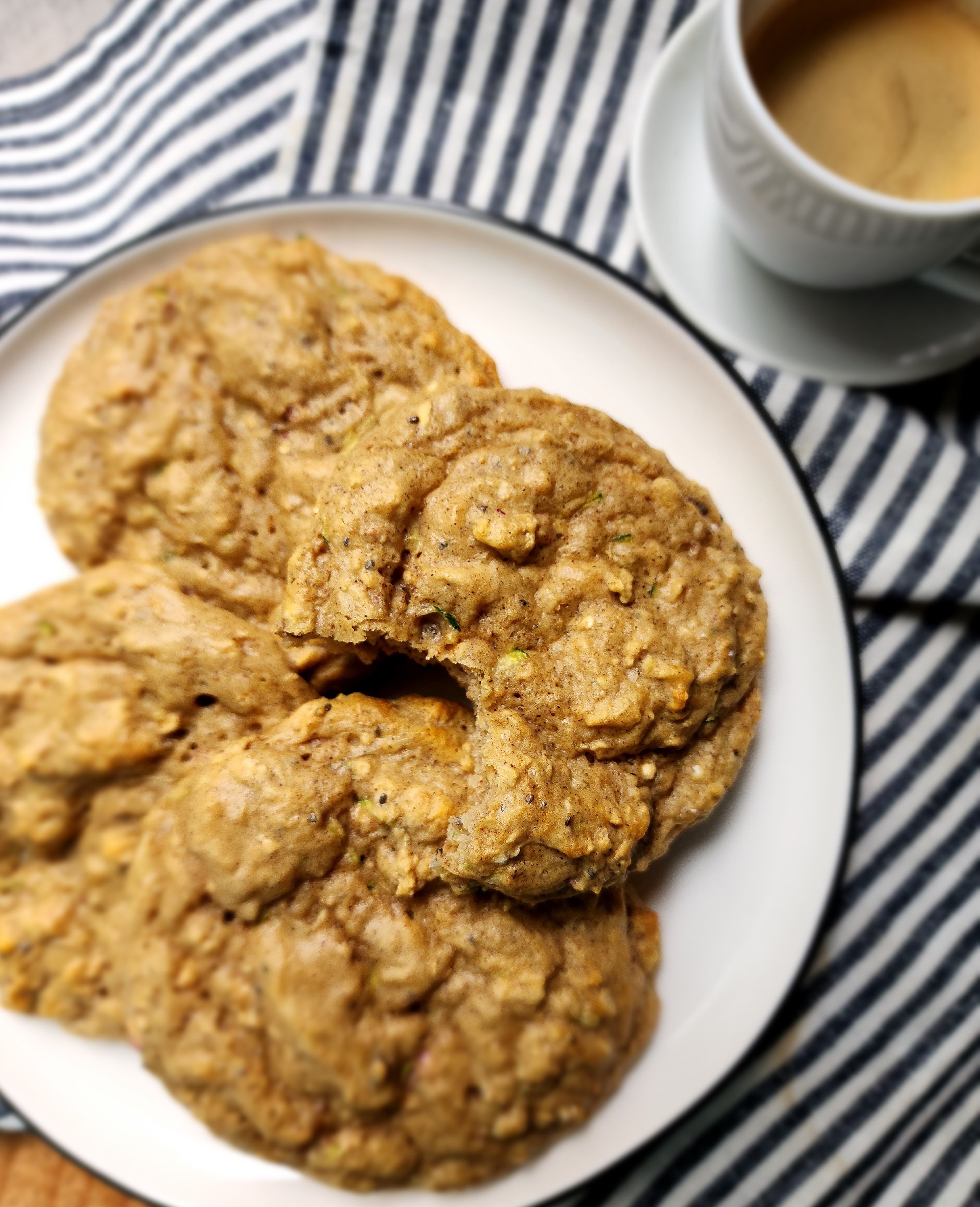 Maple Oatmeal Cookie Cakes
